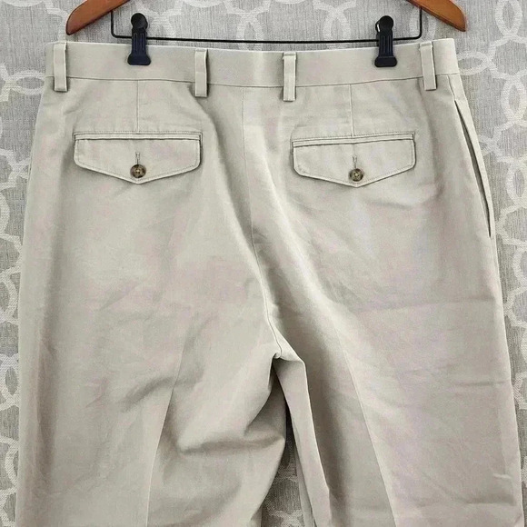 L.L. Bean Classic Fit Chino Khaki Men's Pants 35x29 - Picture 3 of 7